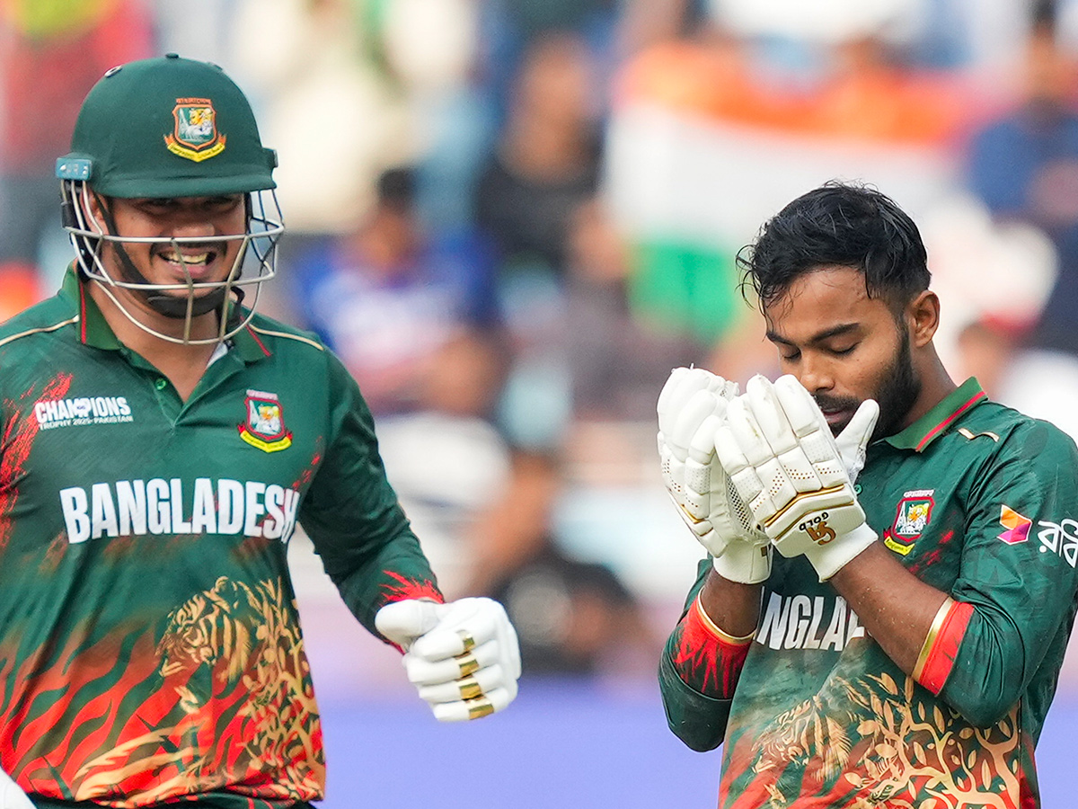 ICC_20Champions_20Trophy_20cricket_20match_20between_20India_20and_20Bangladesh_20at_20Dubai__20_2828_29.jpg 28