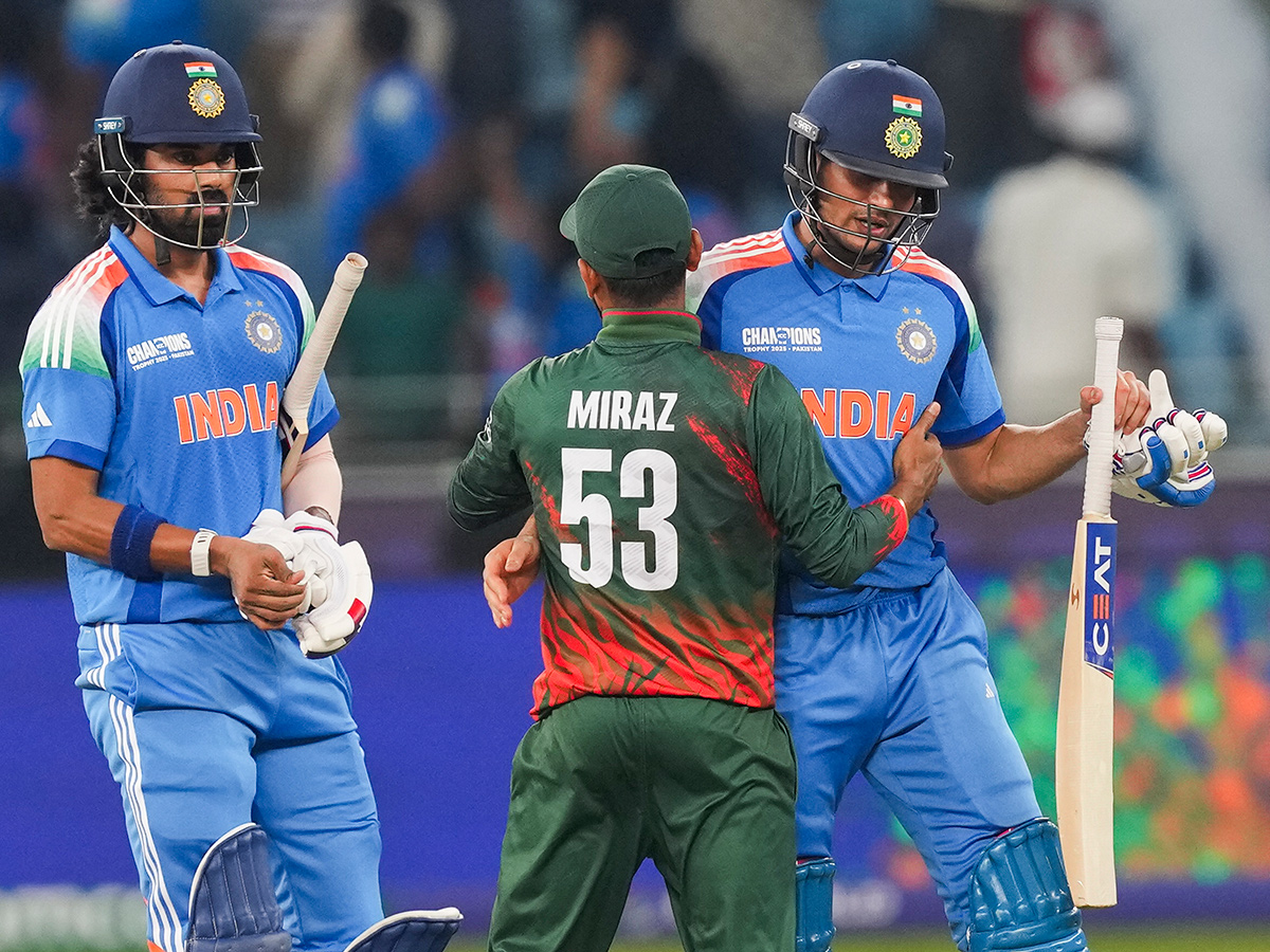ICC_20Champions_20Trophy_20cricket_20match_20between_20India_20and_20Bangladesh_20at_20Dubai__20_282_29.jpg 2