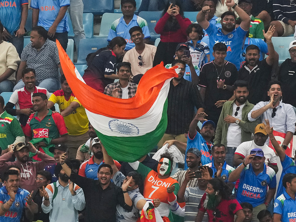 ICC_20Champions_20Trophy_20cricket_20match_20between_20India_20and_20Bangladesh_20at_20Dubai__20_288_29.jpg 8