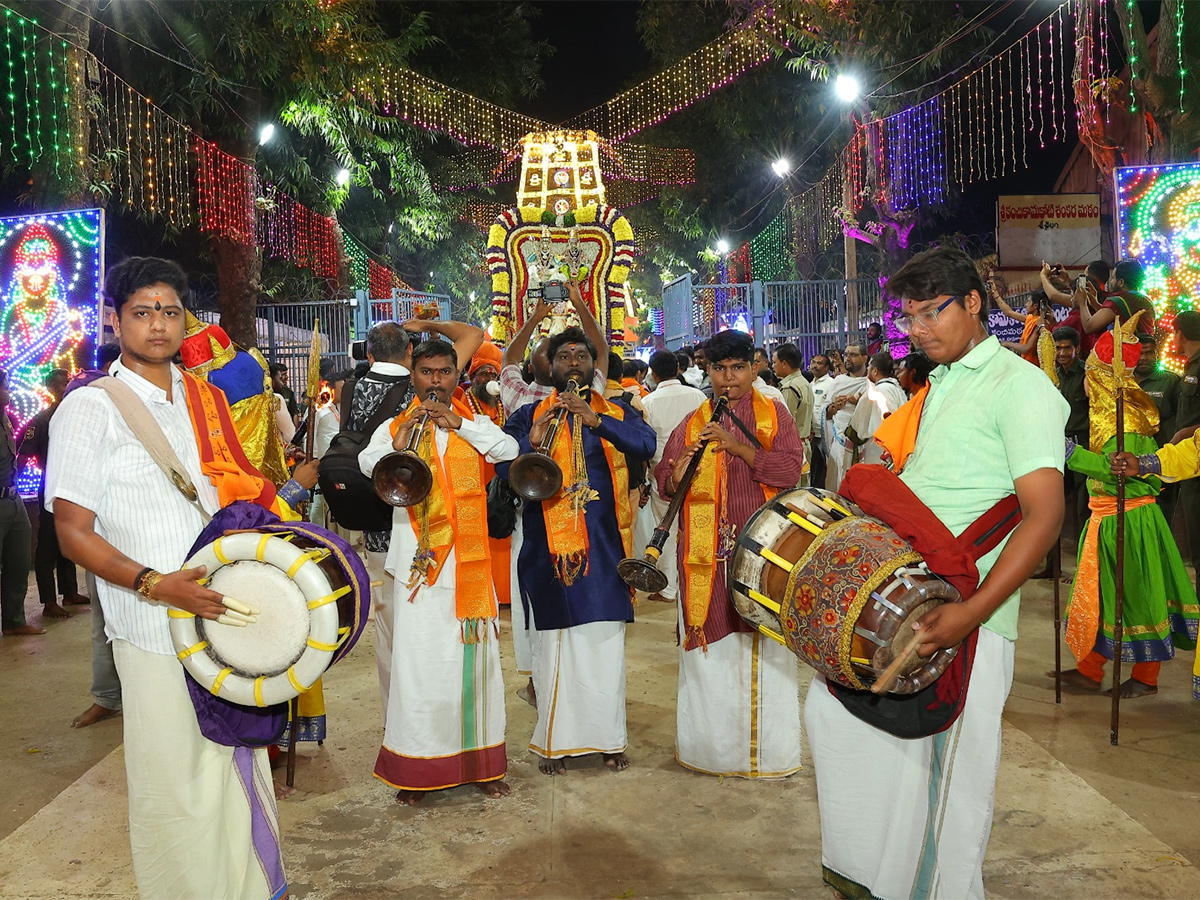 Mahashivratri_20Brahmotsavams_20Celebrated_20in_20Srisailam_20Photos_9.jpg 9