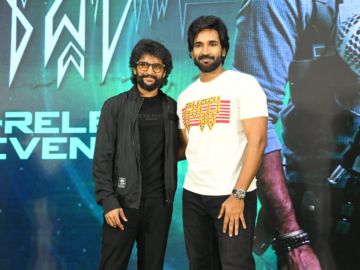 Aadhi_20Pinisetty_20Shabdham_20Movie_20Pre_20Release_20Event_20Pics__20_281_29.jpg 1