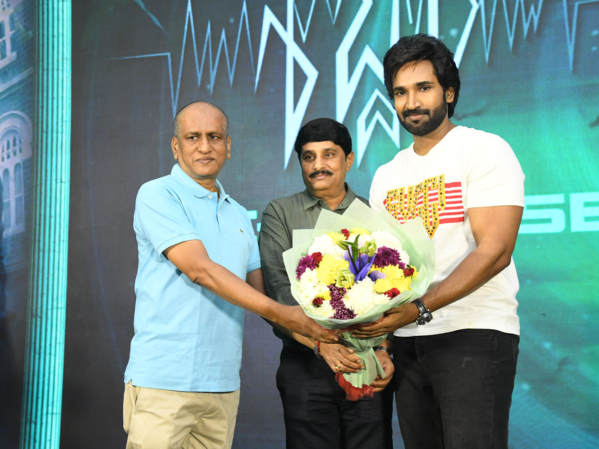 Aadhi_20Pinisetty_20Shabdham_20Movie_20Pre_20Release_20Event_20Pics__20_285_29.jpg 5