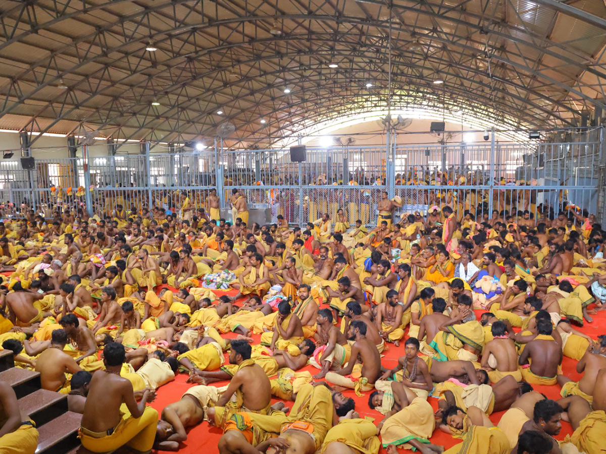 Maha_20Shivaratri_202025_20Celebrations_20at_20Srisailam_20Photos__20_2812_29.jpg 12