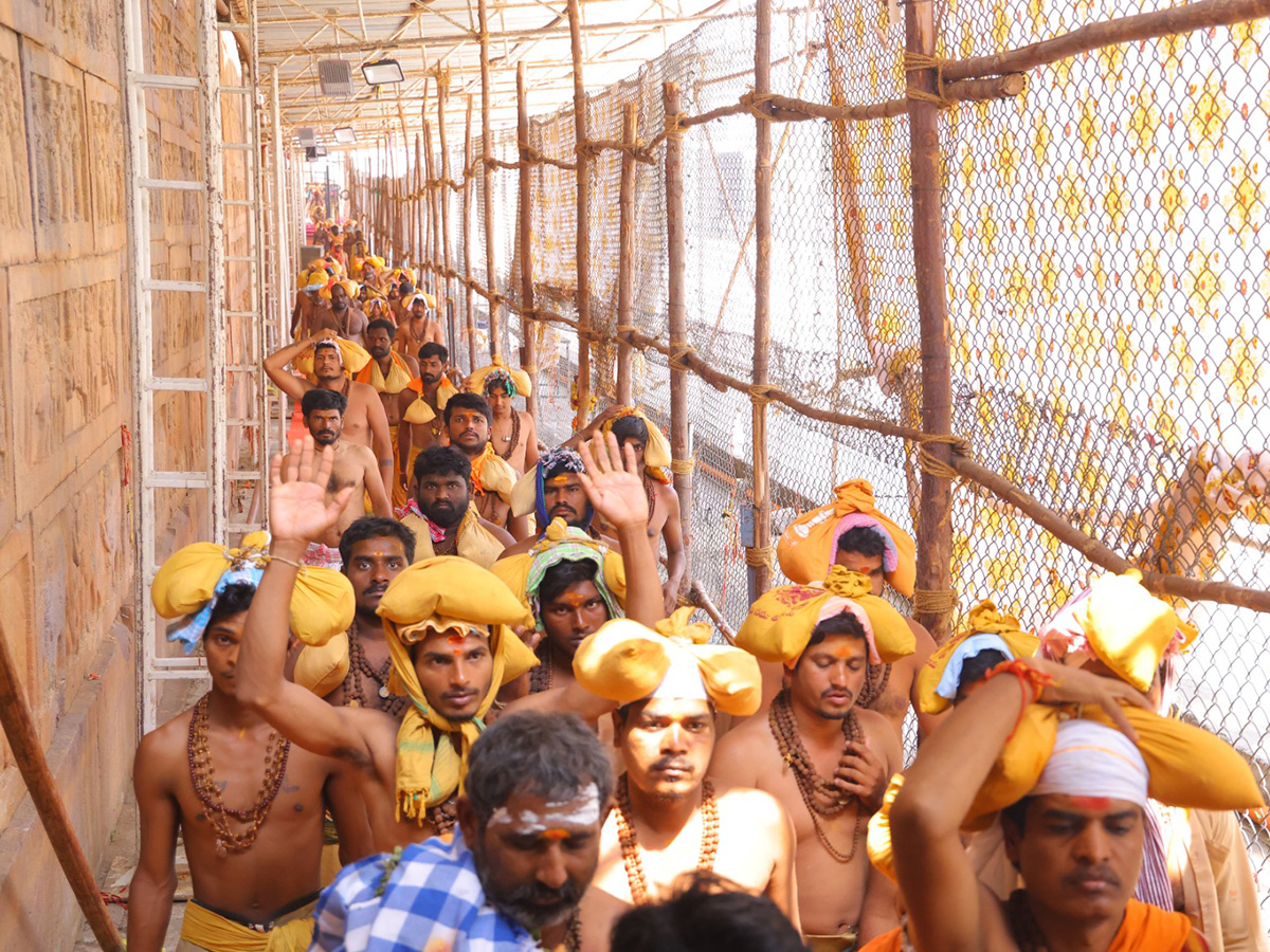 Maha_20Shivaratri_202025_20Celebrations_20at_20Srisailam_20Photos__20_2816_29.jpg 16
