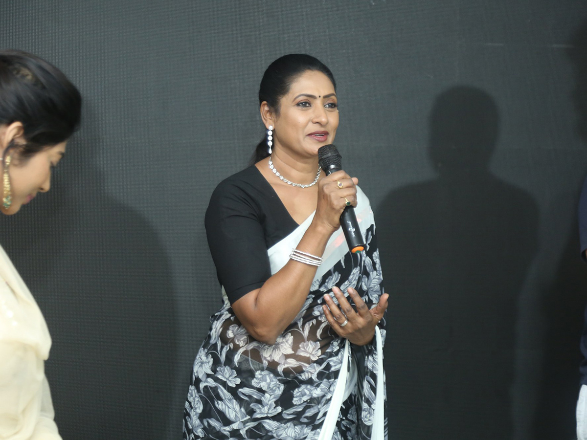 Naari_20The_20Women_20Movie_20Trailer_20Launch_20Event_20Photos__20_289_29.jpg 9