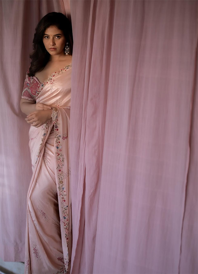 actress_20anjali_20latest_20photos_20in_20social_20media__20_2811_29.jpg 11