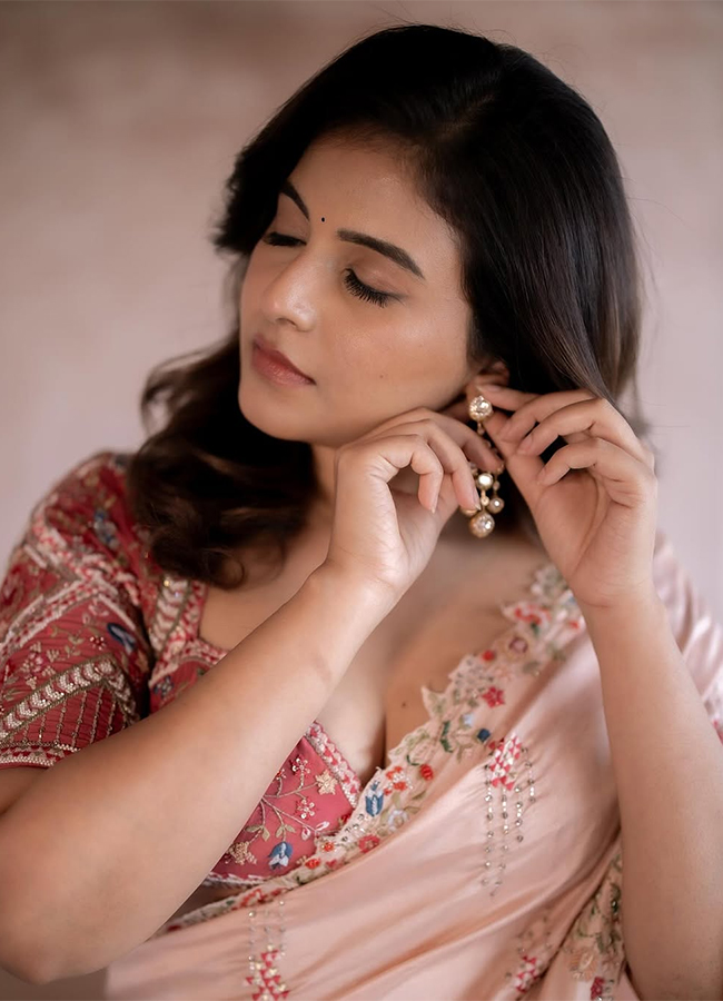 actress_20anjali_20latest_20photos_20in_20social_20media__20_2815_29.jpg 15