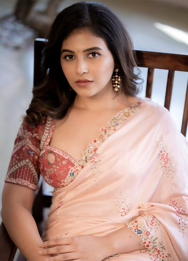 actress_20anjali_20latest_20photos_20in_20social_20media__20_2818_29.jpg 18