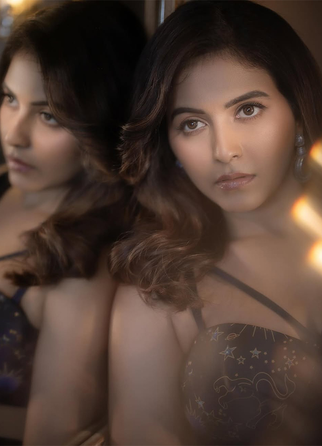 actress_20anjali_20latest_20photos_20in_20social_20media__20_285_29.jpg 5