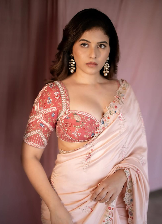 actress_20anjali_20latest_20photos_20in_20social_20media__20_287_29.jpg 7