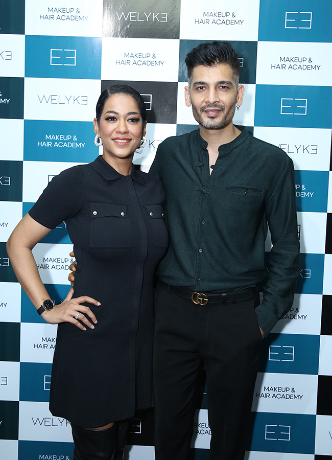 actress_20mumaith_20khan_20in_20yusufguda_20photos_6.jpg 5