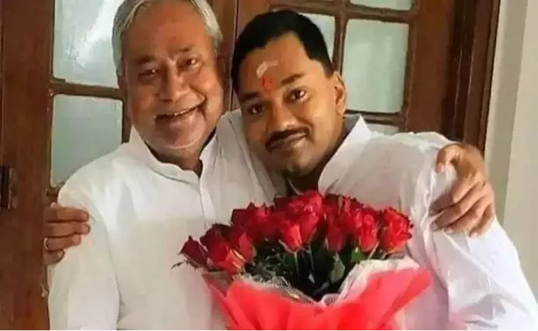 nitishkumar.jpg