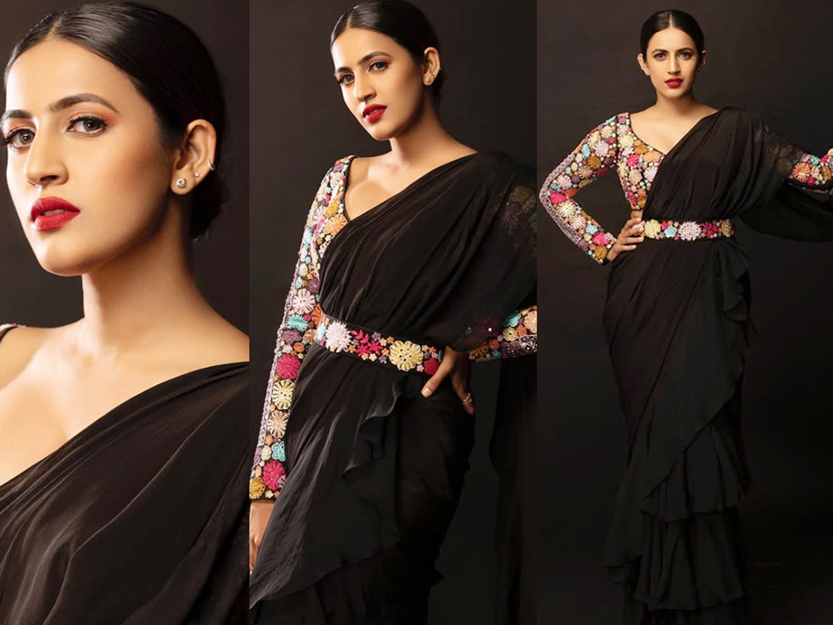 Niharika_20konidela_20mesmerizing_20photo_20clicks_20_2811_29.jpg 1