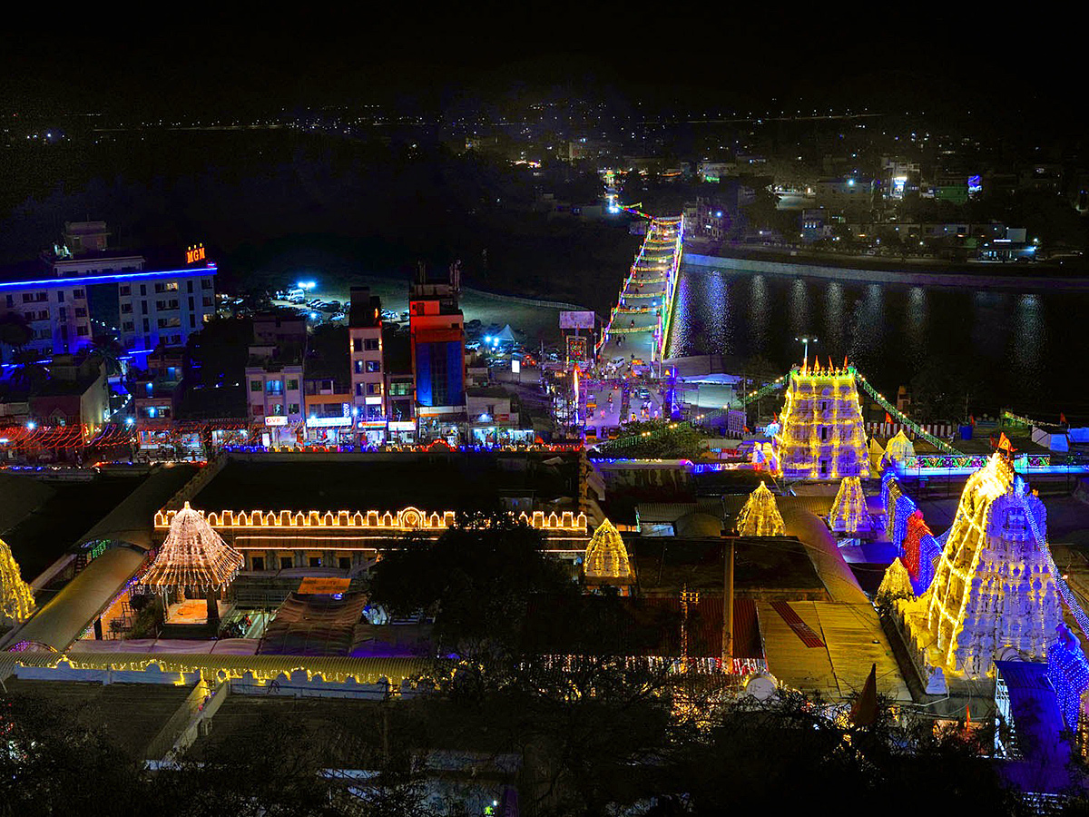 maha_20shivaratri_202025_20celebrations_20at_20srikalahasti_9.jpg 7