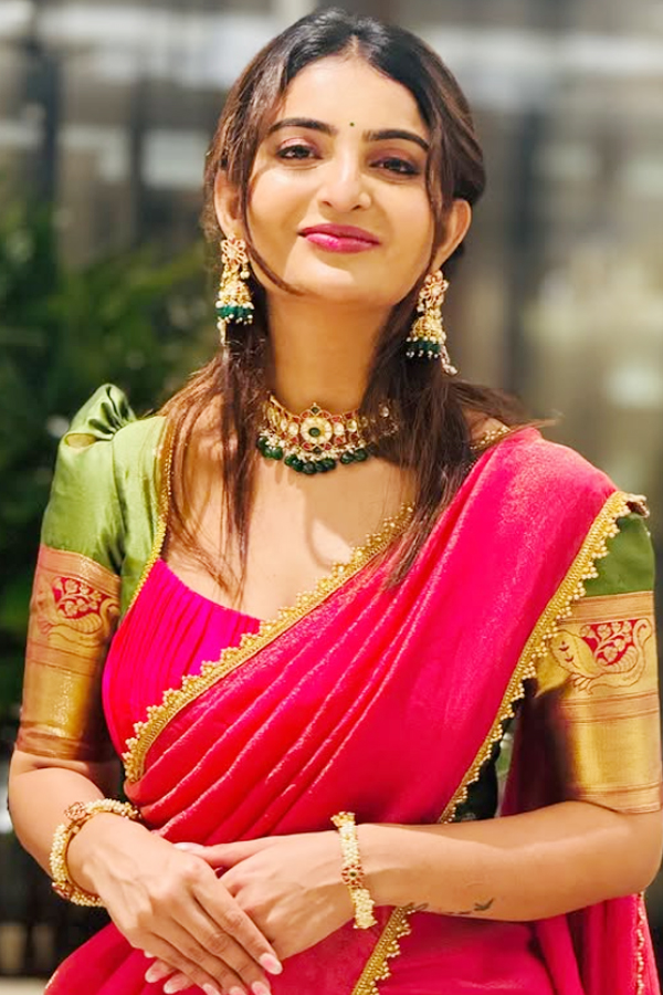 Ananya_20Nagalla_20Devotees_20To_20Lord_20Shiva_20_286_29.jpg 8