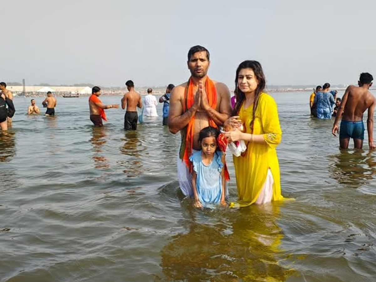 Ashok_20dinda_20at_20mahakumbh10.jpg 11