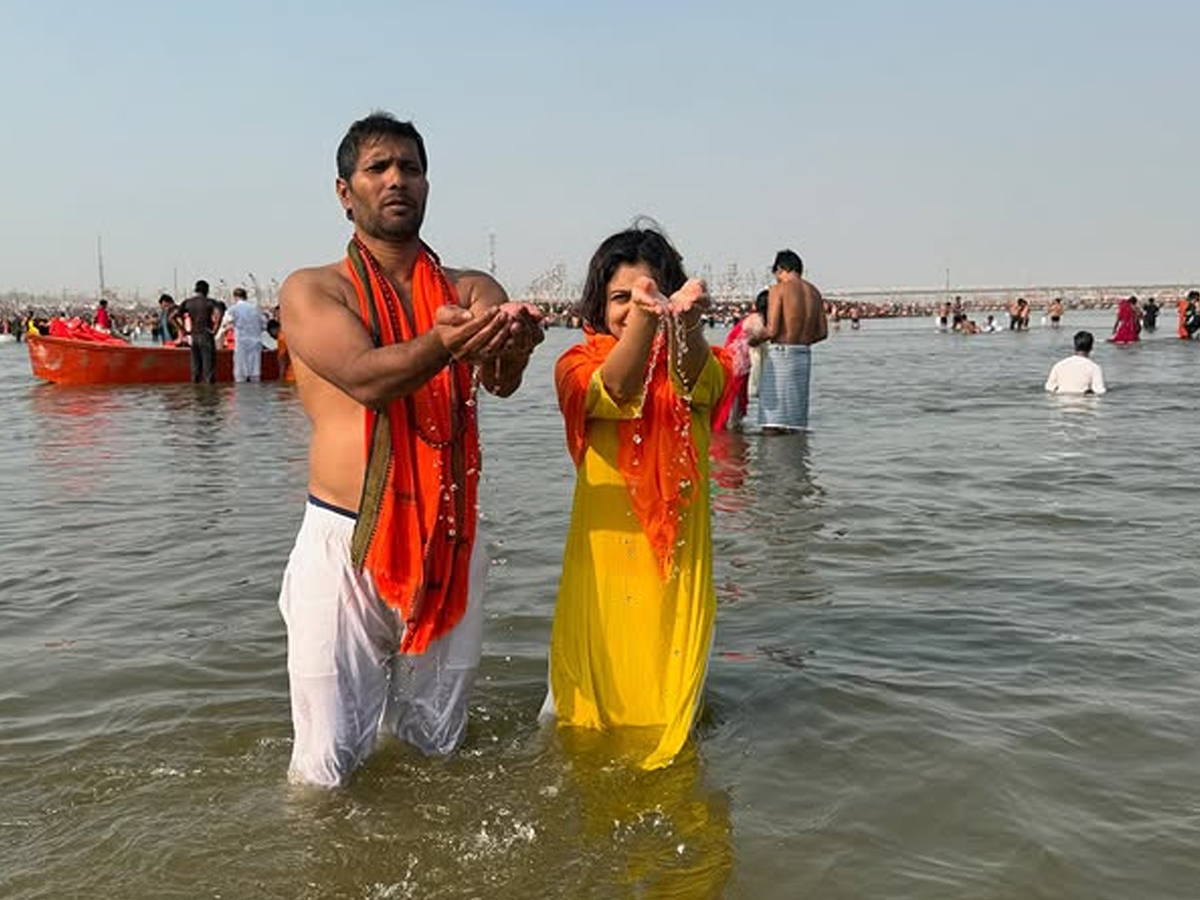 Ashok_20dinda_20at_20mahakumbh11.jpg 12