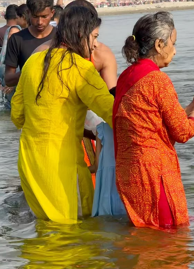 Ashok_20dinda_20at_20mahakumbh4.jpg 5
