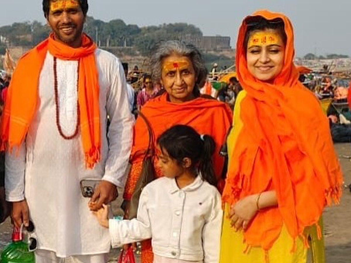 Ashok_20dinda_20at_20mahakumbh9.jpg 10