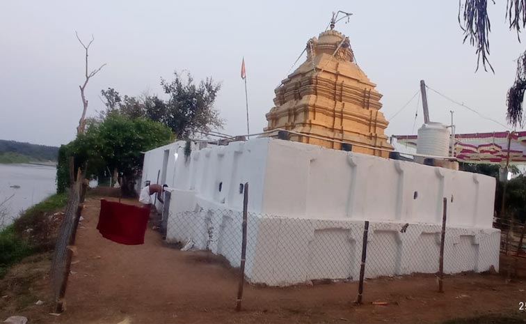 Temple.jpg