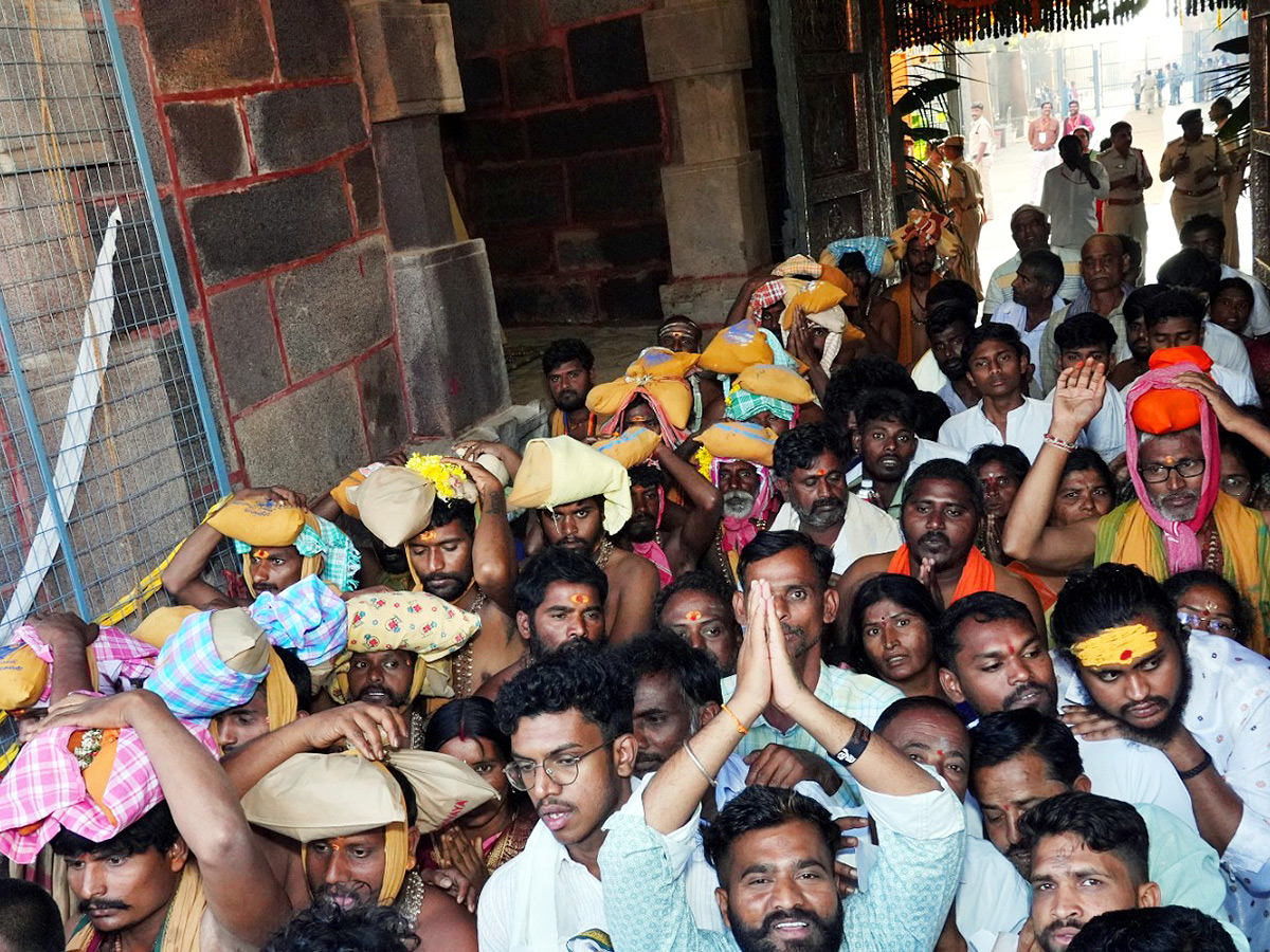 maha_20shivaratri_20celebrations_20at_20telugu_20states_20photos_16.jpg 16