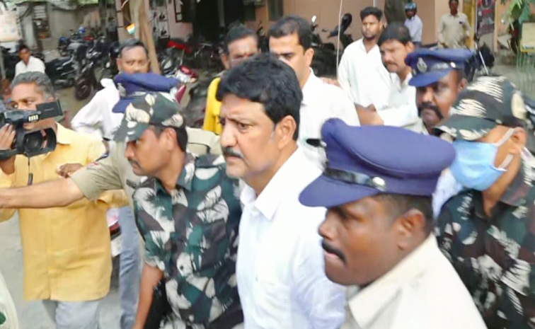 vamsi1.jpg