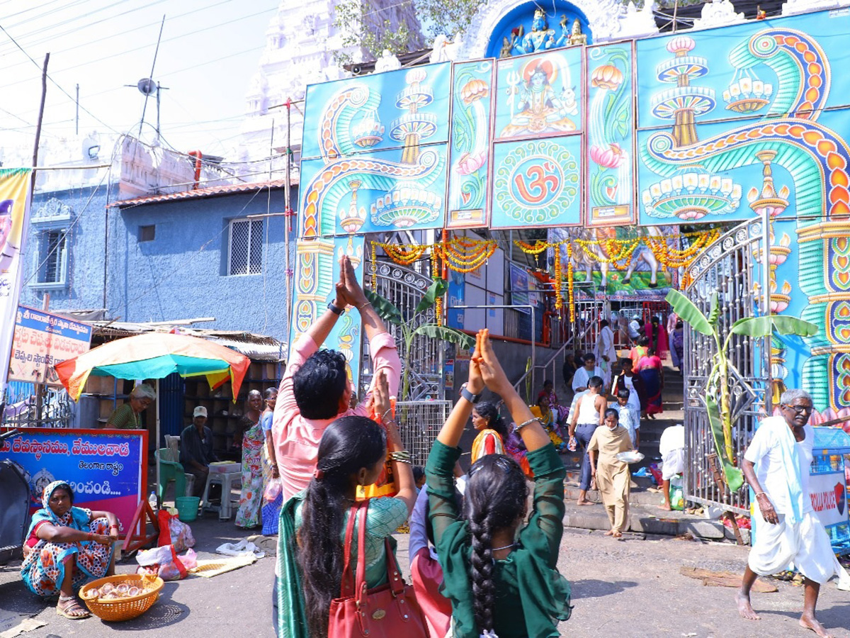 Maha_20Shivratri_20Celebrations_20in_20Vemulawada__20_281_29.jpg 1