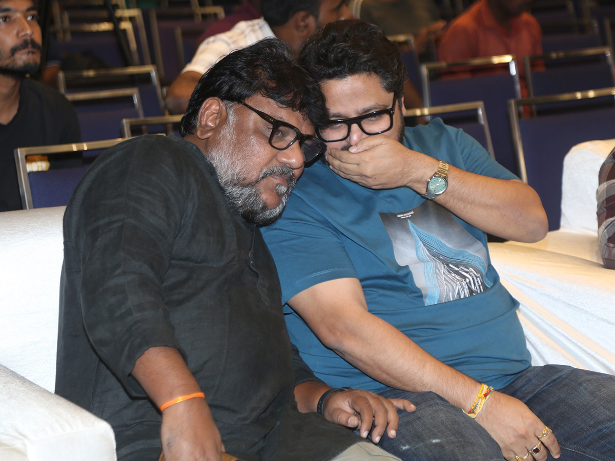 Sundeep_20Kishan_20Mazaka_20Movie_20Success_20Meet_20Photos_5.jpg 5