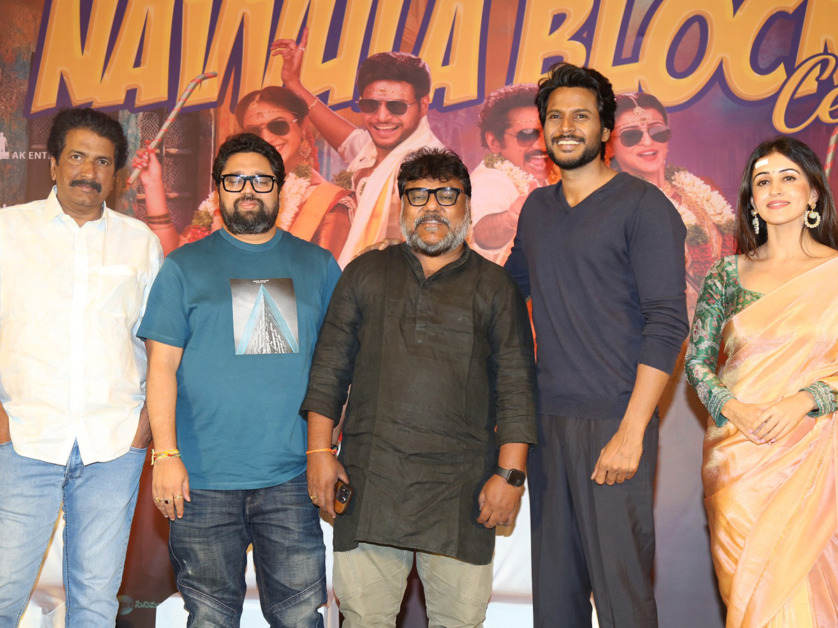 Sundeep_20Kishan_20Mazaka_20Movie_20Success_20Meet_20Photos_9.jpg 9