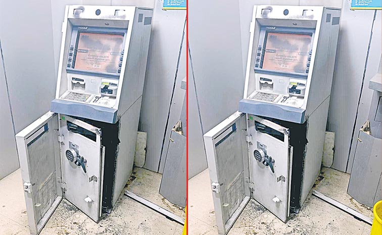 ATM.jpg