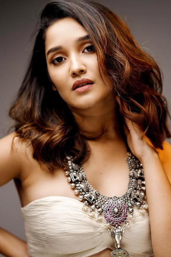 Anikha_20surendran_20Looks_20Stylish_20in_20casual_20look_20photos_20viral_20_287_29.jpg 8