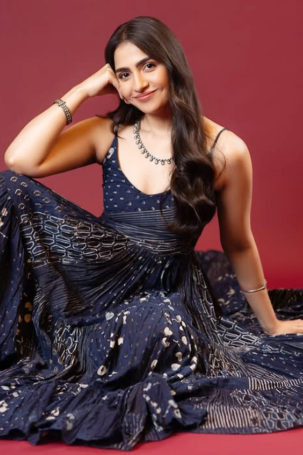 Rukmini_20Vasanth_20simple_20and_20Stunning_20photos_20_288_29.jpg 6