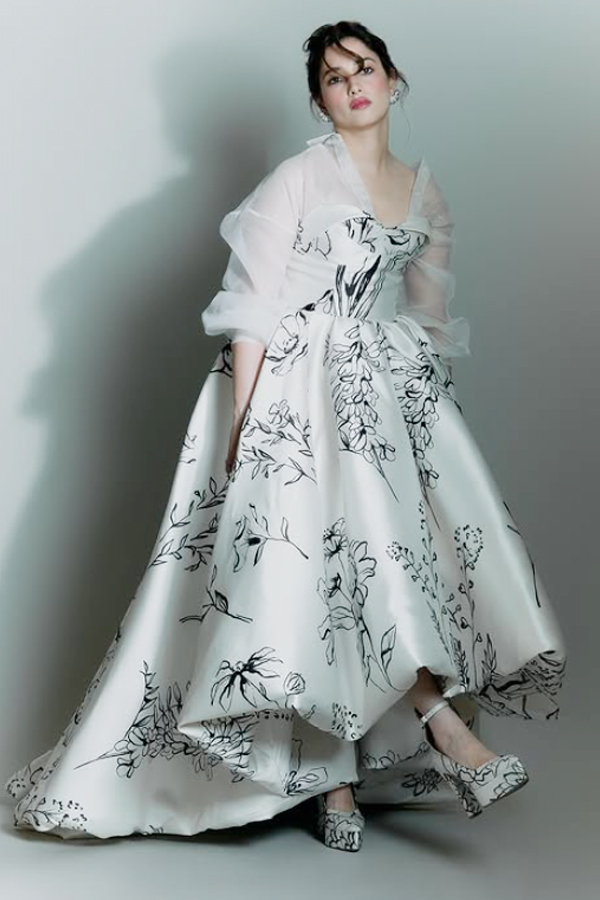 tamannaah_20Bhatia_20Glamour_20in_20snow_20white_20dress_20photos_20_2816_29_0.jpg 7