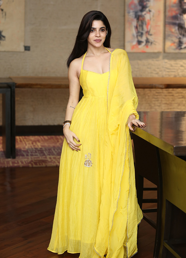 Actress_20Divyabharathi_20Latest_20Photos__20_289_29.jpg 9