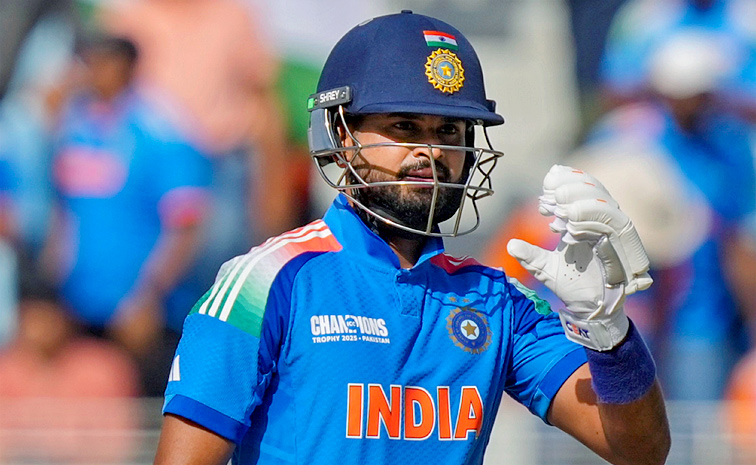 Shreyas-Iyer-sheds-light.jpg