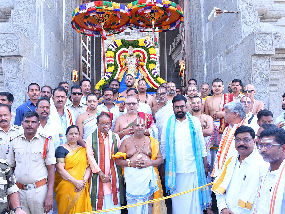 Yadagirigutta_20Brahmotsavam_202025_20Photos__20_284_29.jpg 4