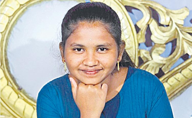 hasini.jpg