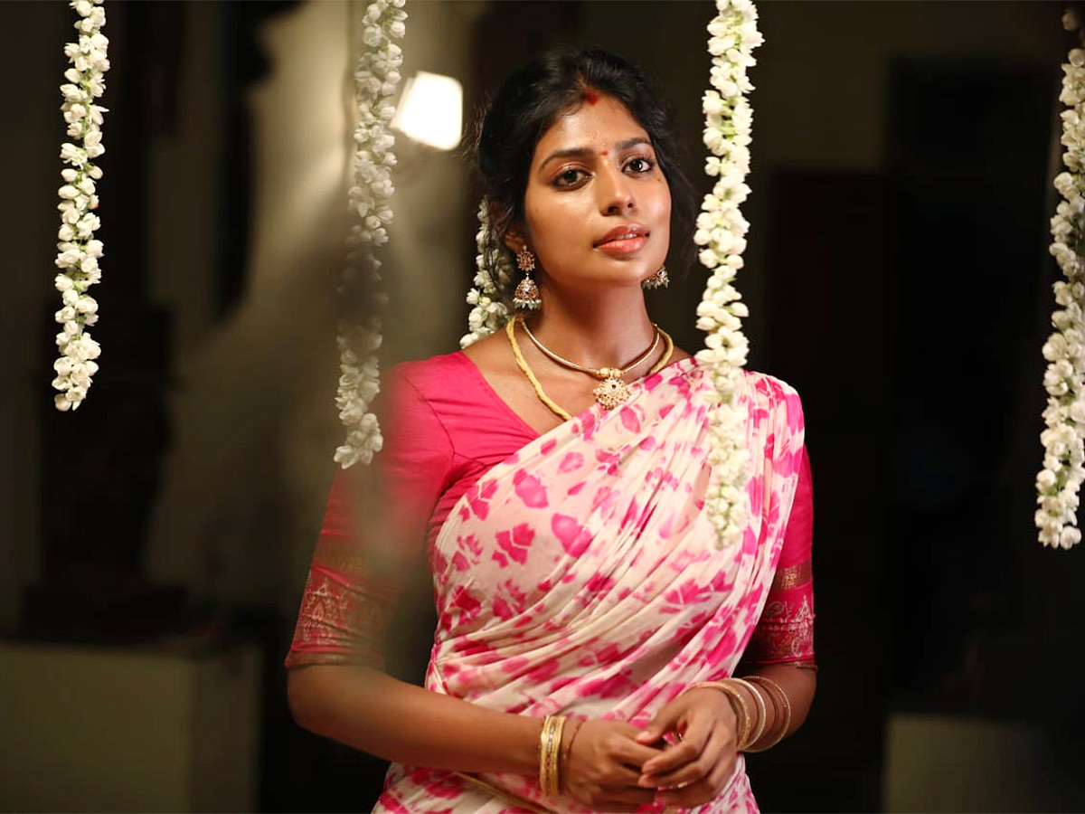 Actress_20Aamani_20Naari_20Movie_20HD_20Stills__20_281_29.jpg 1