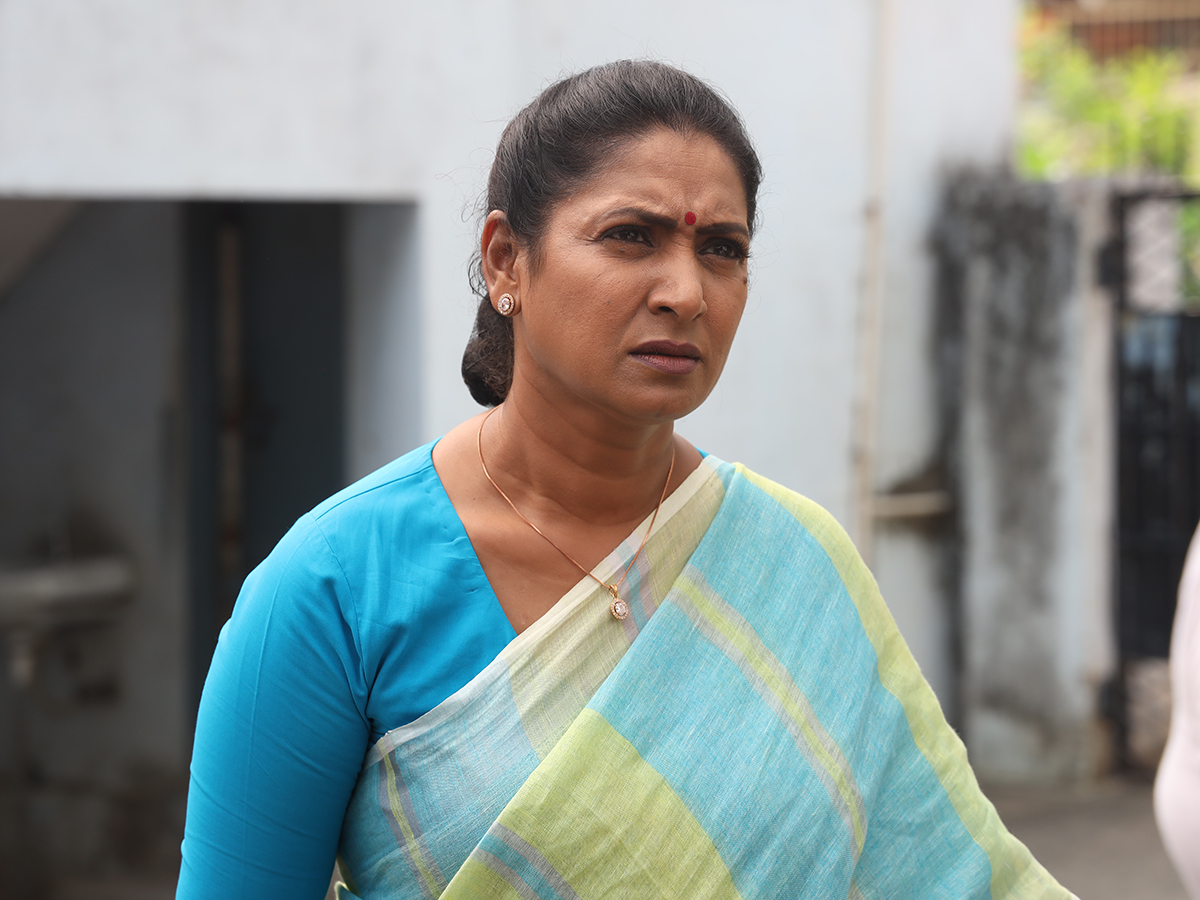Actress_20Aamani_20Naari_20Movie_20HD_20Stills__20_286_29.jpg 6
