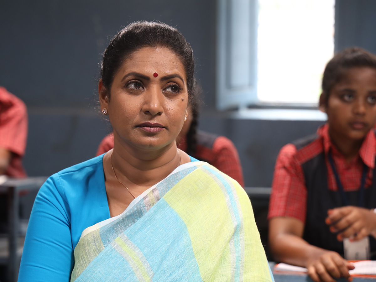 Actress_20Aamani_20Naari_20Movie_20HD_20Stills__20_288_29.jpg 8