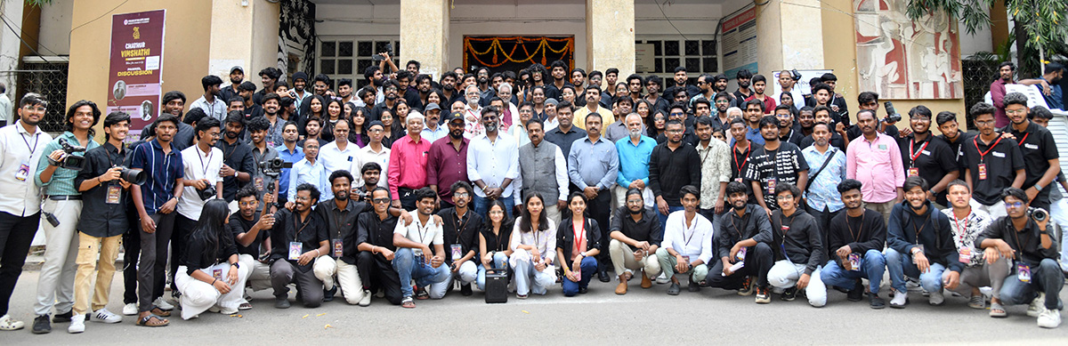 Cinematographer-Senthil-Kumar-at-Photo-Trade-Exhibition_4.jpg 4