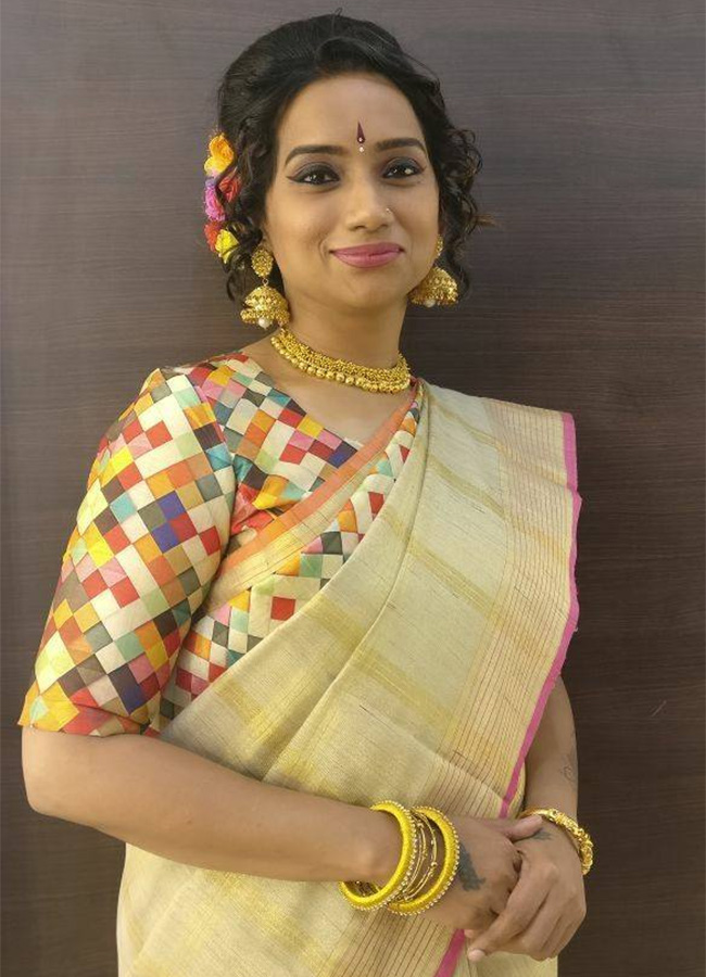 Singer_20Kalpana_20Family_20Details_20And_20Health_20Update__20_284_29.jpg 4