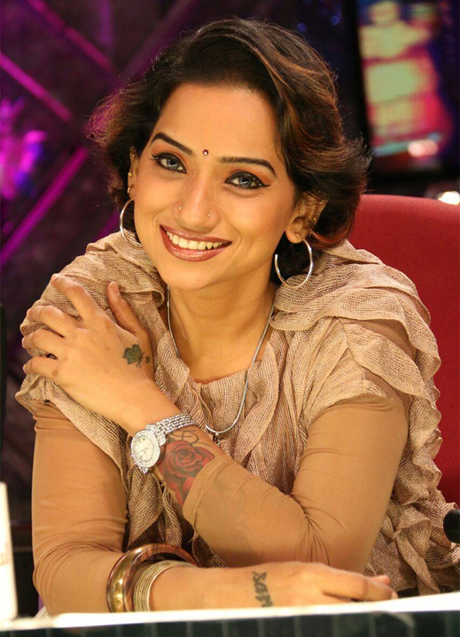 Singer_20Kalpana_20Family_20Details_20And_20Health_20Update__20_288_29.jpg 8