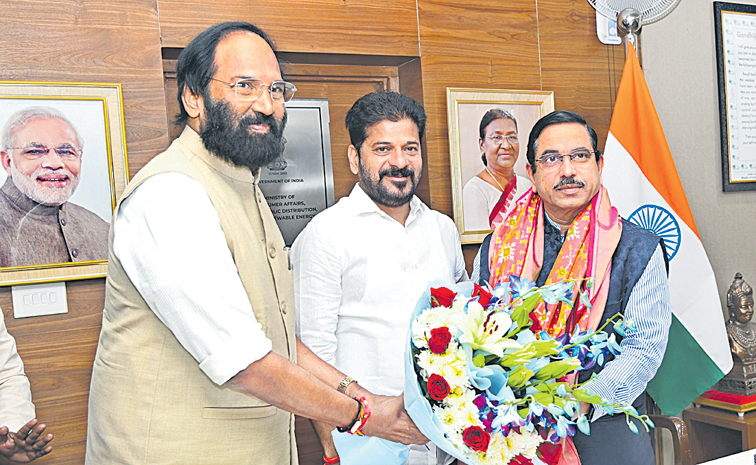UNION-MINISTER_JOSHI-2.jpg
