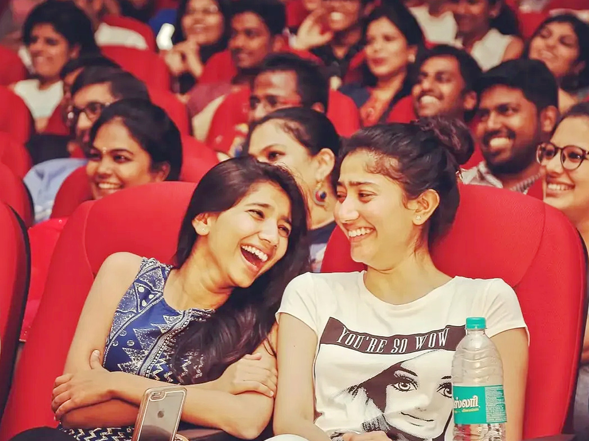 Sai_20Pallavi_20Sister_20Pooja_20Kannan_20Competing_20IN_20Beauty_20Photos_20_2810_29.jpg 11