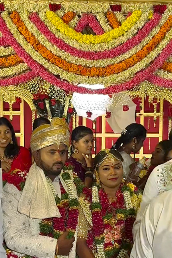 Gabbar_20singh_20sai_20daughter_20marriage_20Photos_20_284_29.jpg 5