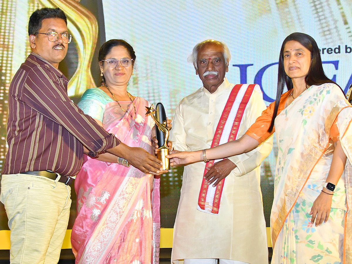 10th_20Edition_20Of_20Sakshi_20Excellence_20Awards_202025_20Photos_20_2812_29_0.jpg 35