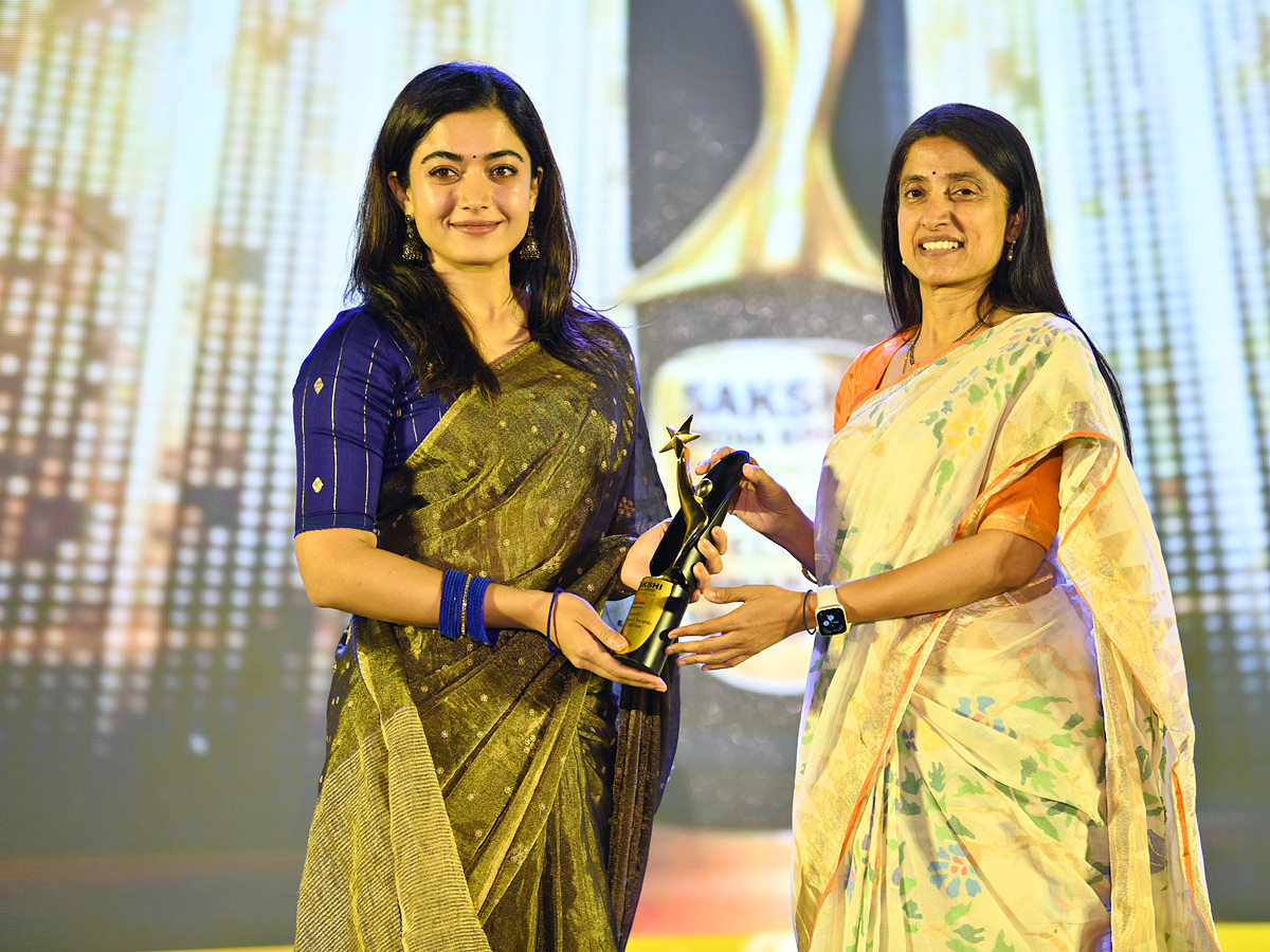 10th_20Edition_20Of_20Sakshi_20Excellence_20Awards_202025_20Photos_20_286_29.jpg 8