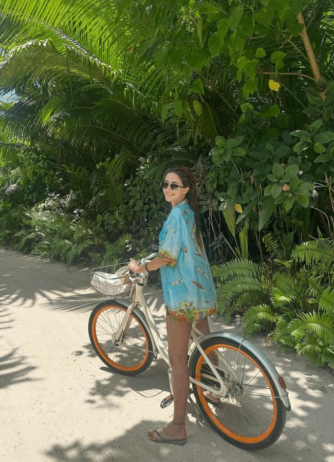 Ananya_20Panday_20Shares_20Photos_20Of_20Her_20Vacation_20In_20Seychelles_20_2812_29.jpg 13