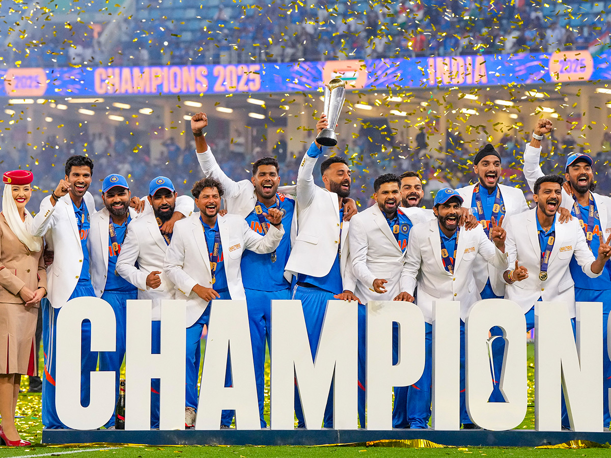 ICC_20Champions_20Trophy_20cricket_20final_20match_20between_20India_20and_20New_20Zealand__20_2810_29.jpg 10